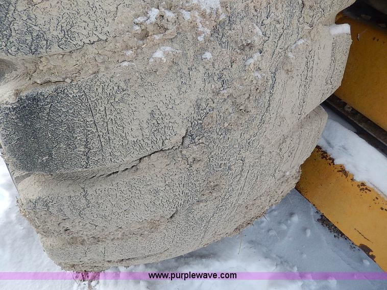 image for item H1307 1979 Caterpillar 613B paddle scraper