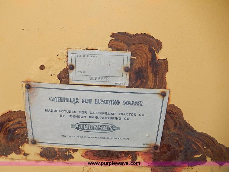 image for item H1307 1979 Caterpillar 613B paddle scraper