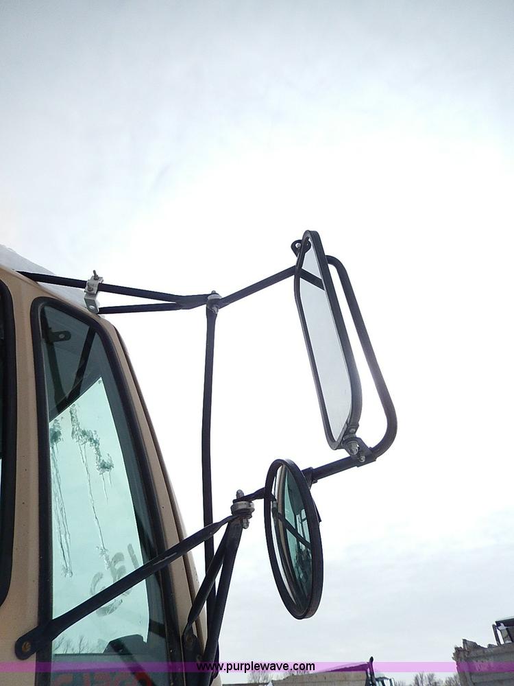 image for item H1308 1992 Ford CFT8000 Cargo dump truck