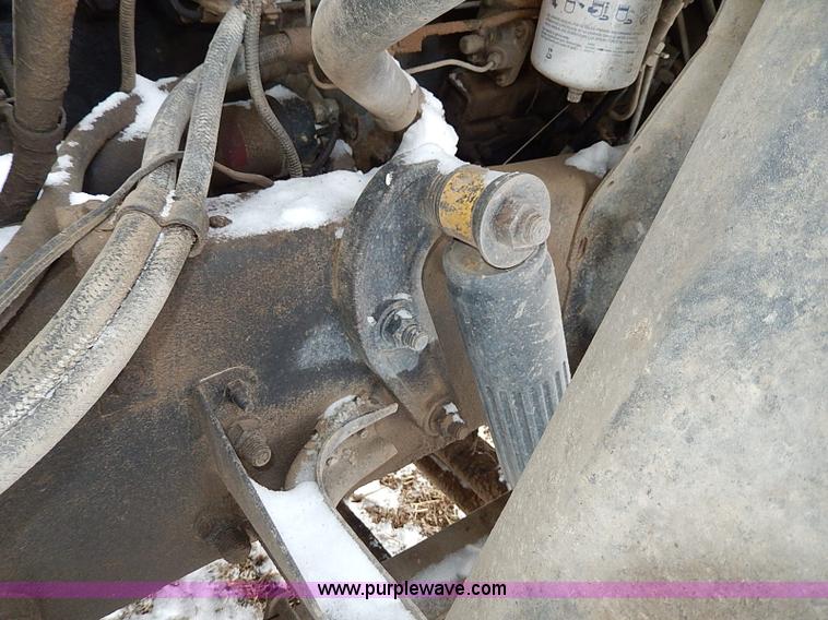 image for item H1308 1992 Ford CFT8000 Cargo dump truck