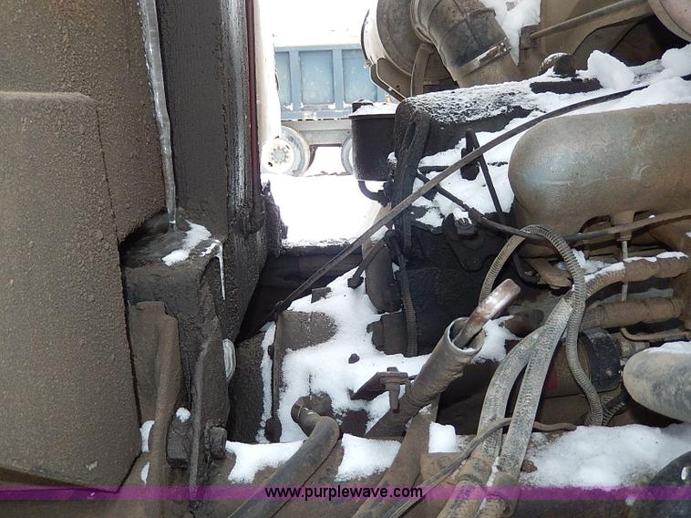 image for item H1308 1992 Ford CFT8000 Cargo dump truck