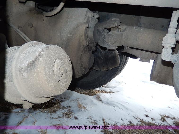 image for item H1308 1992 Ford CFT8000 Cargo dump truck