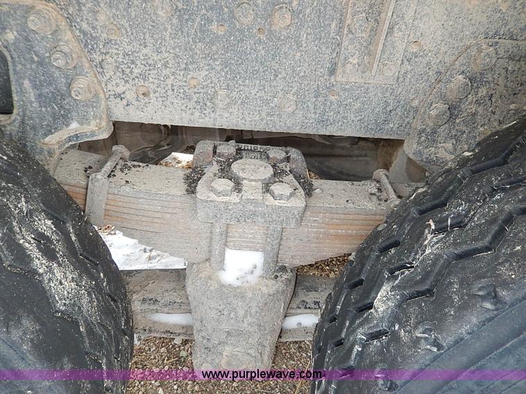 image for item H1308 1992 Ford CFT8000 Cargo dump truck