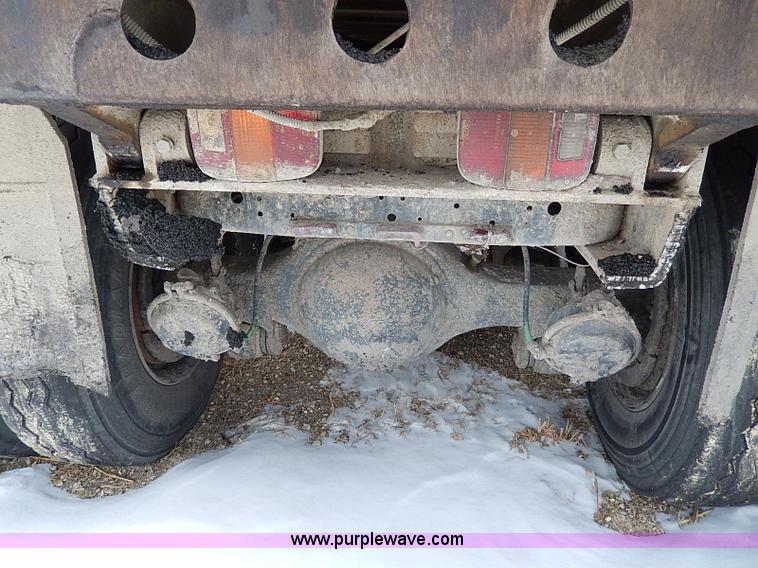 image for item H1308 1992 Ford CFT8000 Cargo dump truck