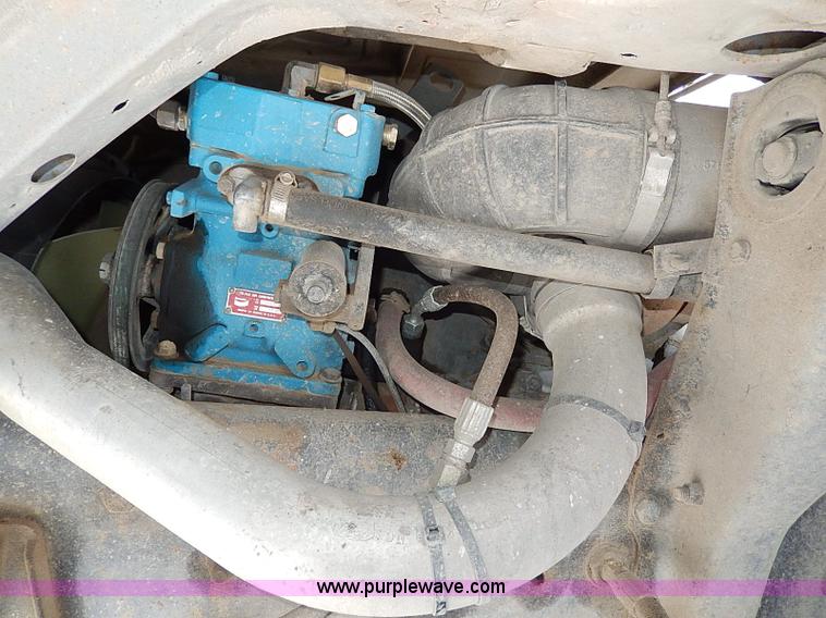 image for item H1309 1992 Ford CFT8000 Cargo dump truck