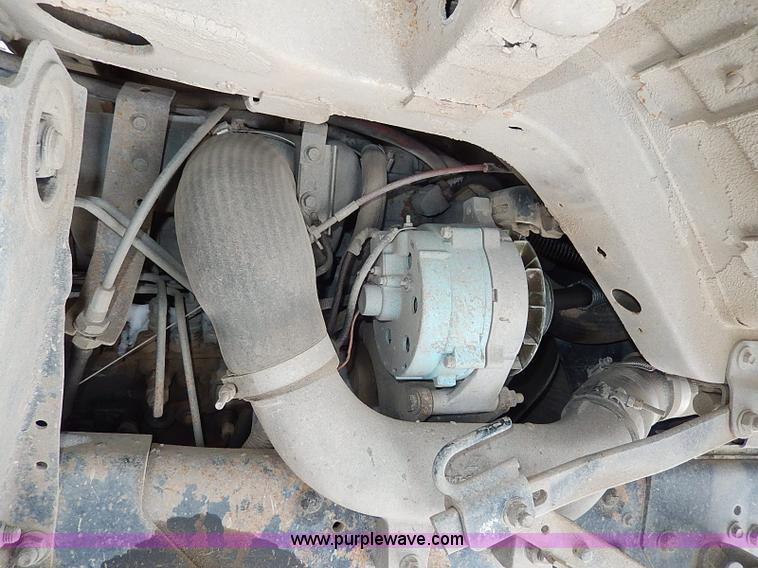 image for item H1309 1992 Ford CFT8000 Cargo dump truck