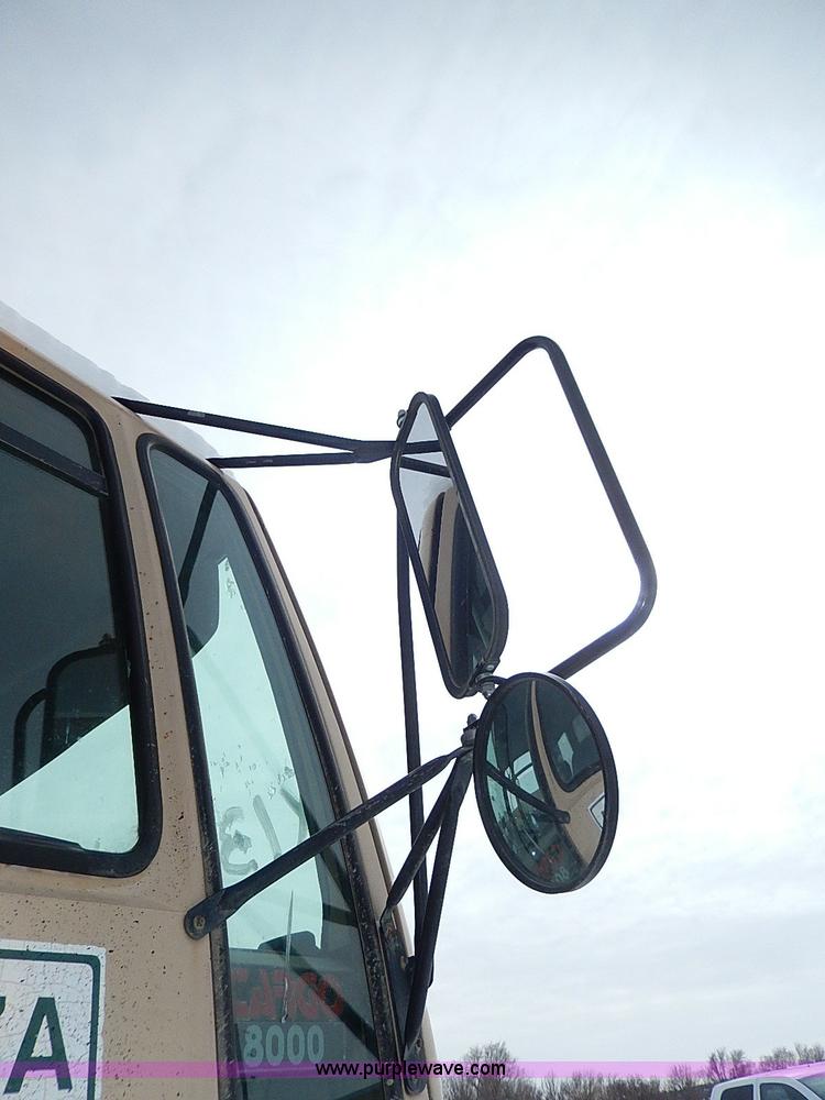 image for item H1309 1992 Ford CFT8000 Cargo dump truck