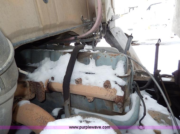 image for item H1309 1992 Ford CFT8000 Cargo dump truck