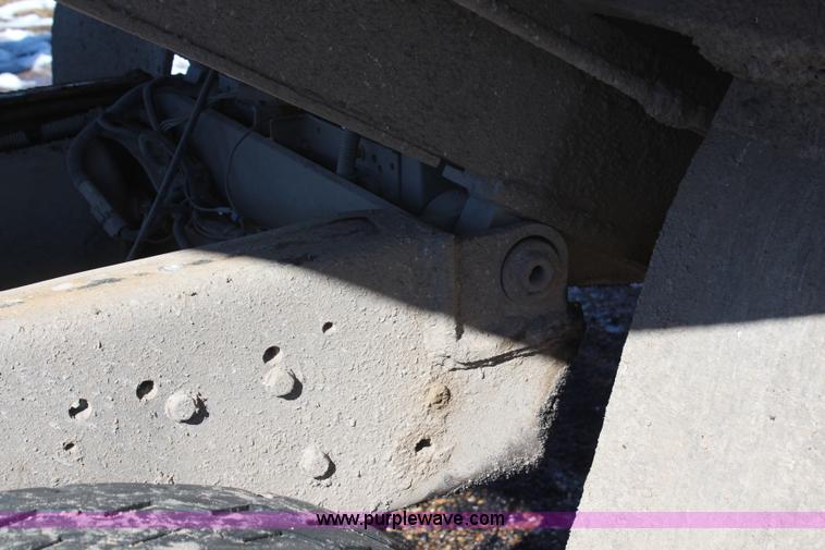 image for item H1309 1992 Ford CFT8000 Cargo dump truck