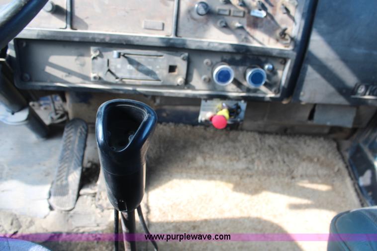 image for item H1310 1988 Kenworth T800 dump truck