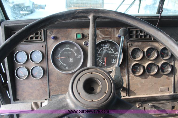 image for item H1310 1988 Kenworth T800 dump truck