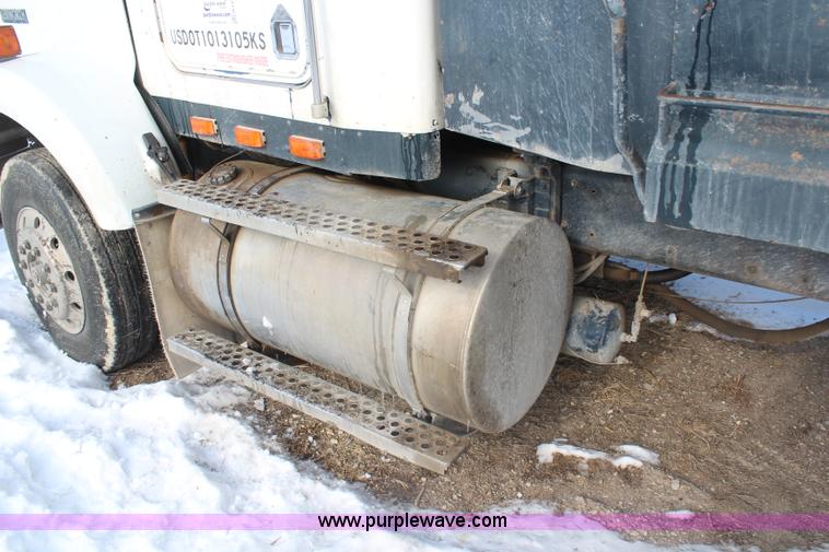 image for item H1310 1988 Kenworth T800 dump truck