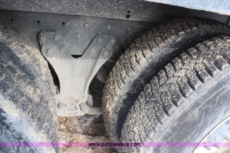 image for item H1310 1988 Kenworth T800 dump truck