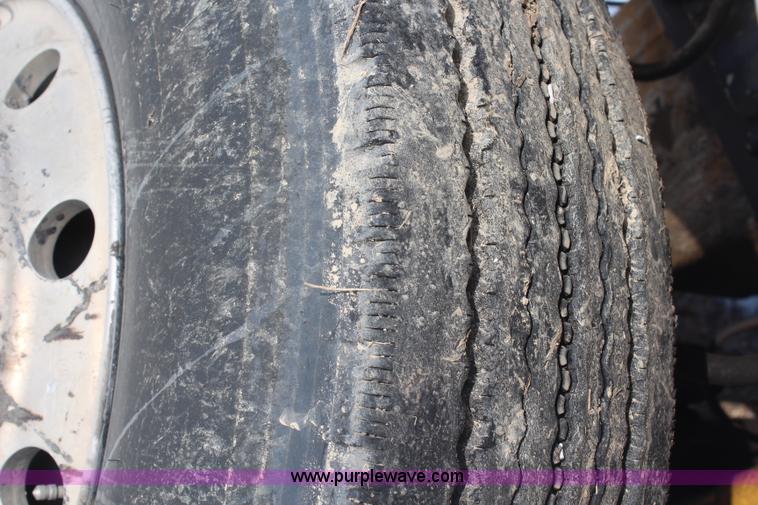 image for item H1310 1988 Kenworth T800 dump truck