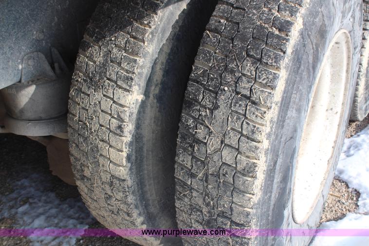 image for item H1310 1988 Kenworth T800 dump truck