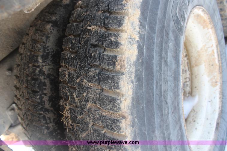 image for item H1310 1988 Kenworth T800 dump truck