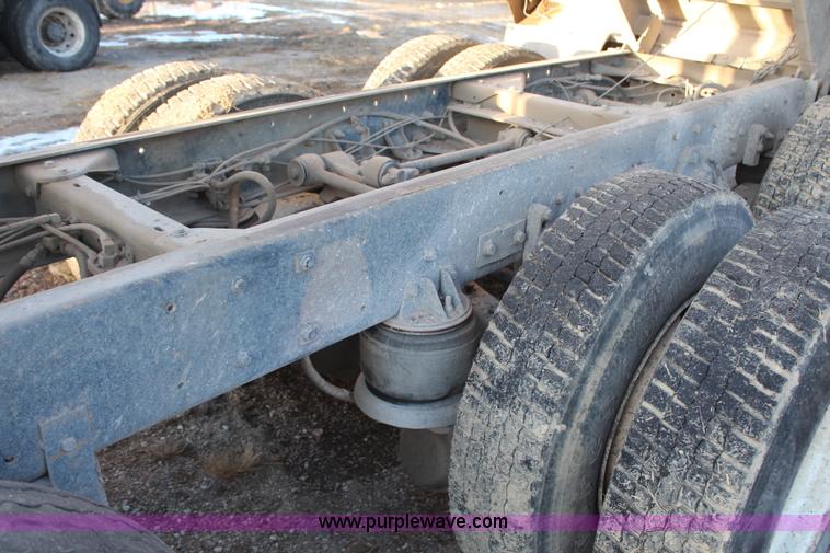 image for item H1310 1988 Kenworth T800 dump truck
