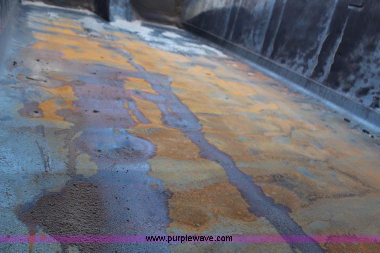 image for item H1310 1988 Kenworth T800 dump truck