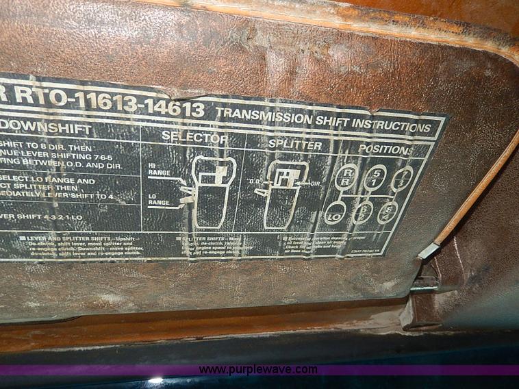 image for item H1311 1985 Ford LTL9000 dump truck