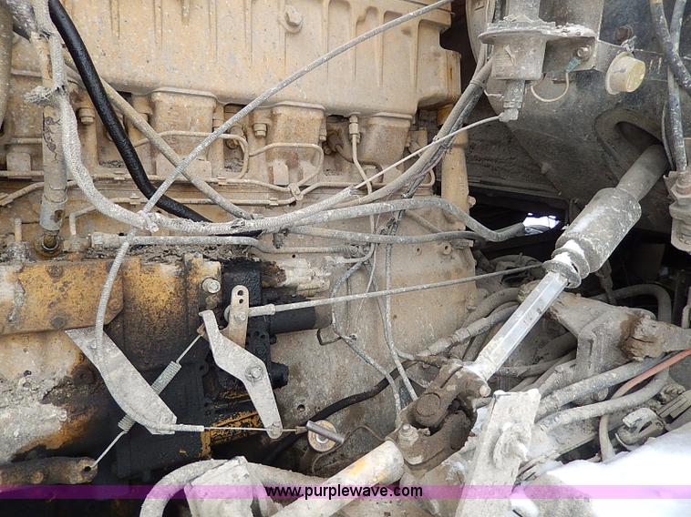 image for item H1311 1985 Ford LTL9000 dump truck