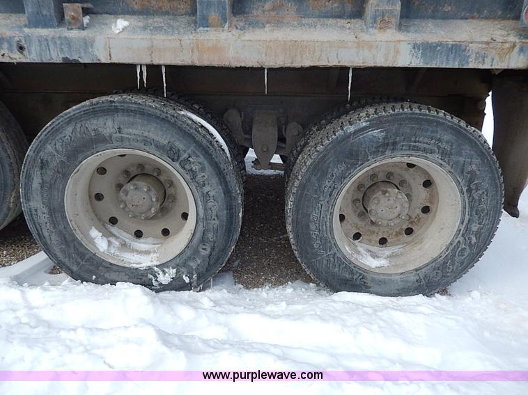 image for item H1311 1985 Ford LTL9000 dump truck