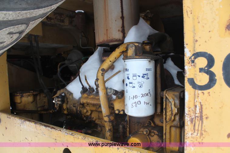 image for item H1313 1973 Caterpillar 930 wheel loader