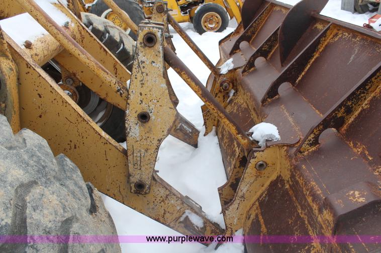 image for item H1313 1973 Caterpillar 930 wheel loader