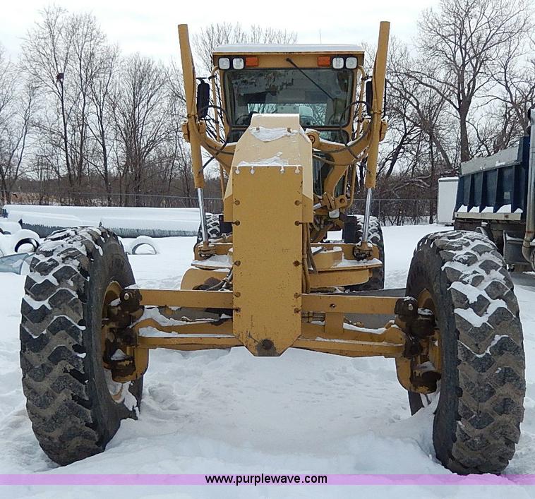 image for item H1314 1999 Caterpillar 140H articulated motor grader