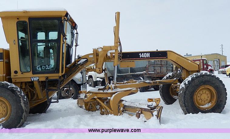 image for item H1314 1999 Caterpillar 140H articulated motor grader