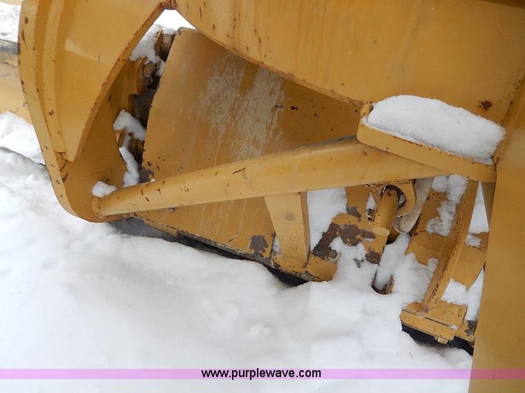 image for item H1314 1999 Caterpillar 140H articulated motor grader