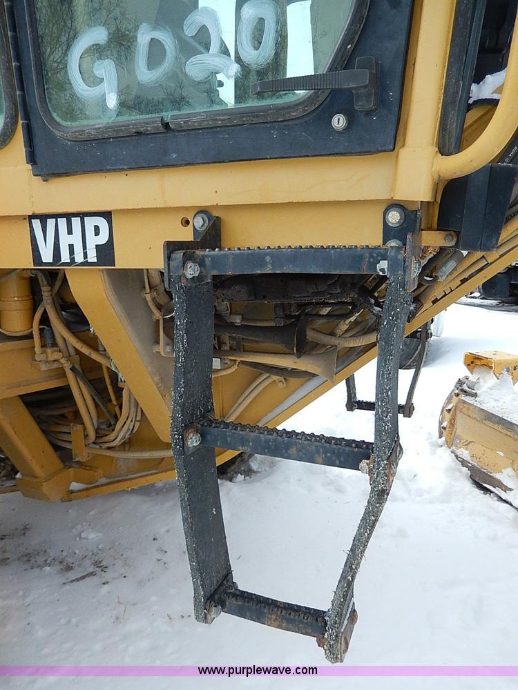 image for item H1314 1999 Caterpillar 140H articulated motor grader
