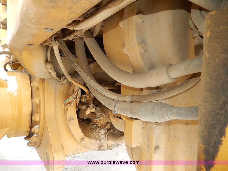 image for item H1314 1999 Caterpillar 140H articulated motor grader