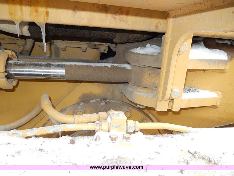 image for item H1314 1999 Caterpillar 140H articulated motor grader