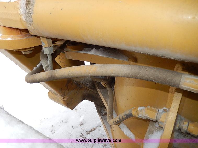 image for item H1314 1999 Caterpillar 140H articulated motor grader