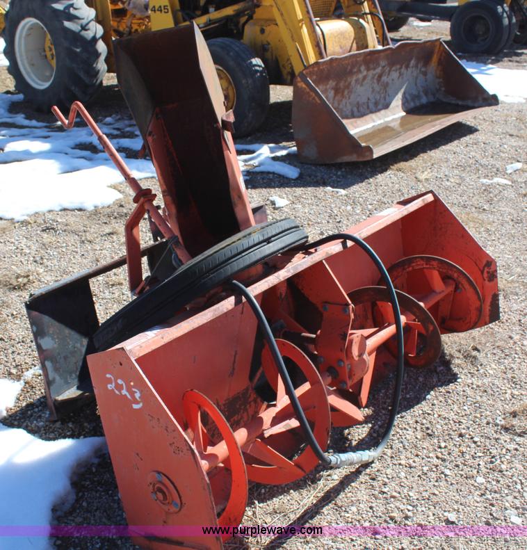 image for item H1326 Allis Chalmers ST62 snow blower