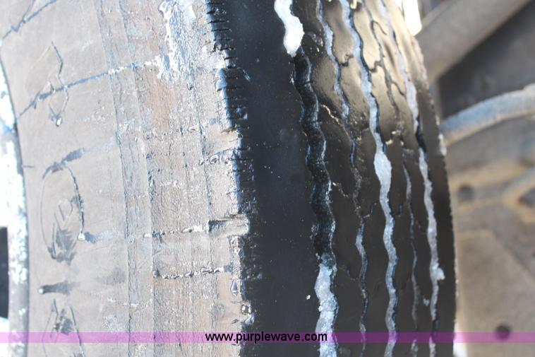 image for item H1328 1988 Ford Cargo 8000 oil distribution truck