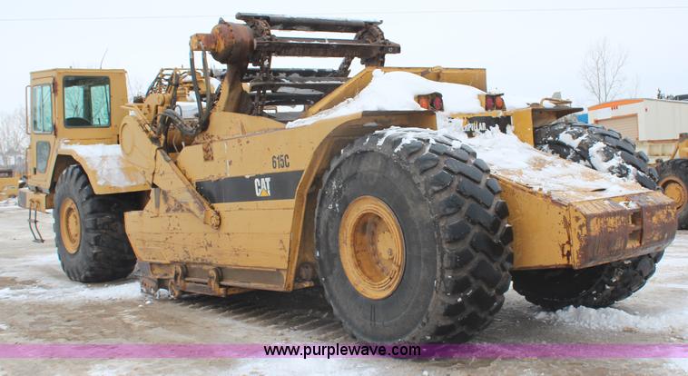 image for item H1333 1988 Caterpillar 615C scraper