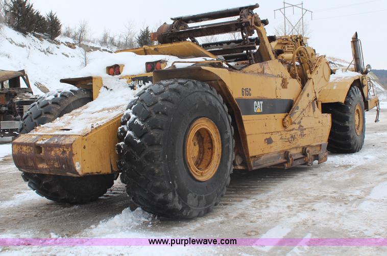 image for item H1333 1988 Caterpillar 615C scraper