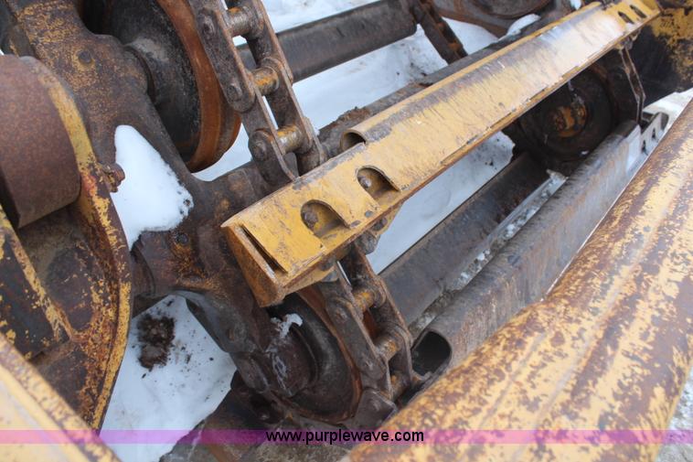 image for item H1333 1988 Caterpillar 615C scraper