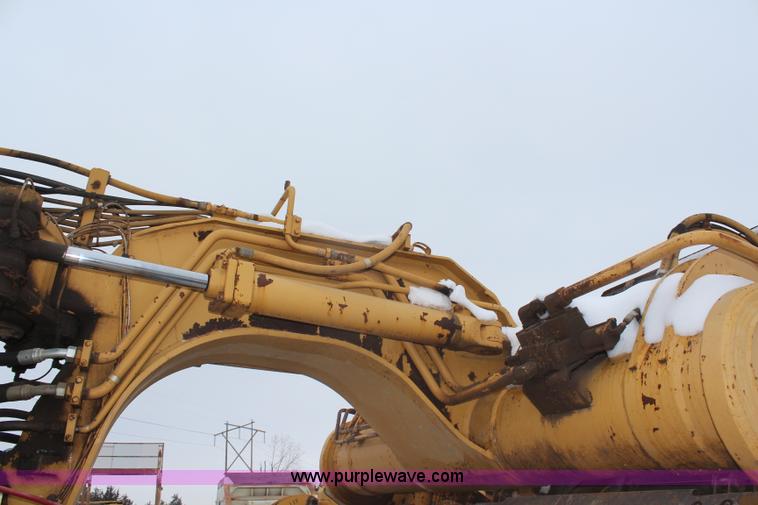 image for item H1333 1988 Caterpillar 615C scraper