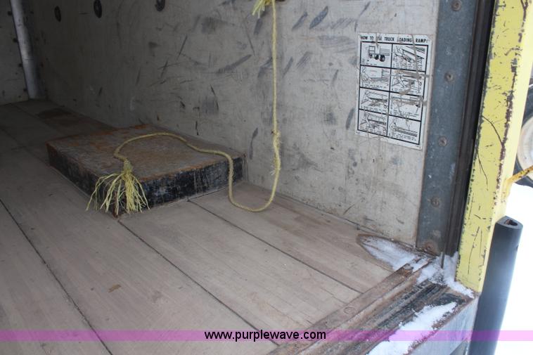 image for item H1353 1988 GMC Vandura G3500 box truck