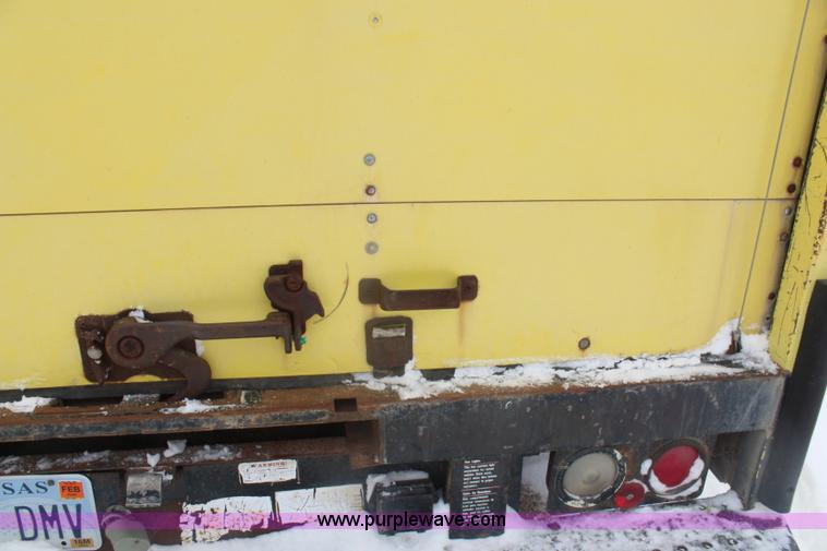 image for item H1353 1988 GMC Vandura G3500 box truck