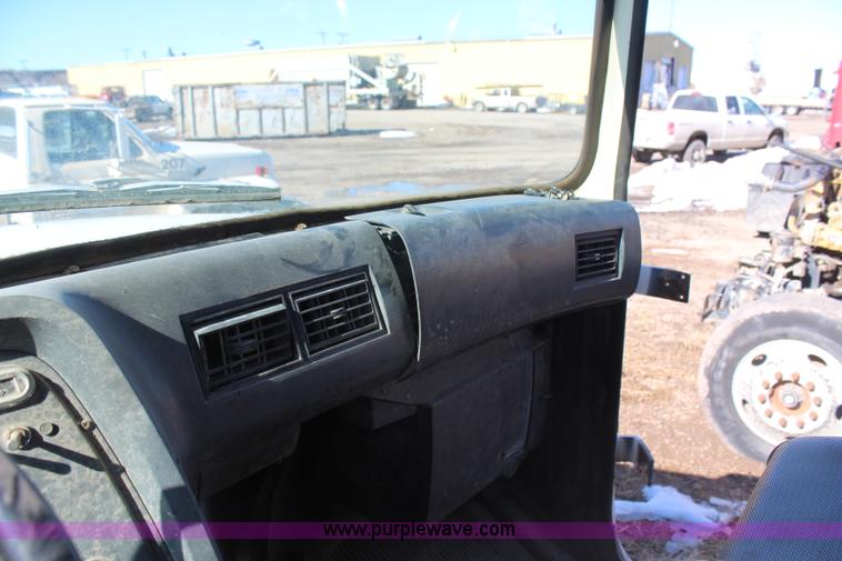 image for item H1355 1988 Ford LT8000 dump truck