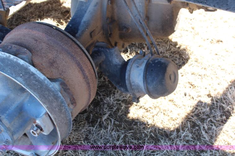 image for item H1355 1988 Ford LT8000 dump truck