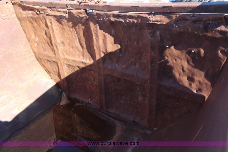 image for item H1355 1988 Ford LT8000 dump truck