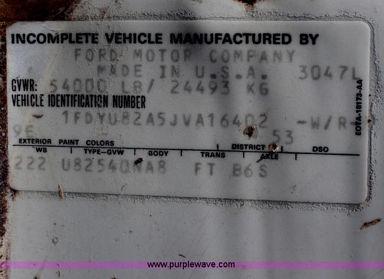 image for item H1355 1988 Ford LT8000 dump truck