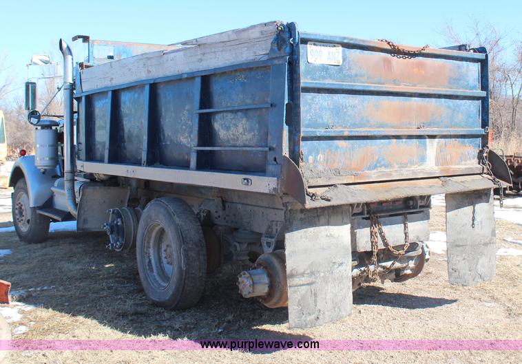 image for item H1356 1976 Kenworth W900A dump truck