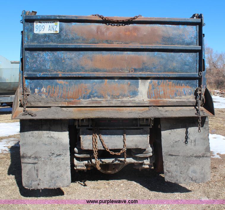 image for item H1356 1976 Kenworth W900A dump truck