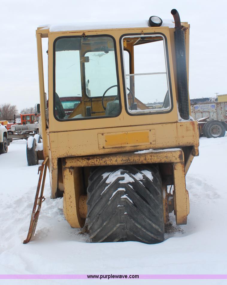 image for item H1357 Hyster C612B vibratory padfoot compactor