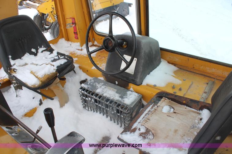 image for item H1357 Hyster C612B vibratory padfoot compactor